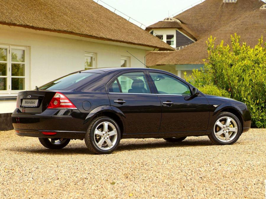  Ford Mondeo Platinum 2005 года  (фото 2 из 3)